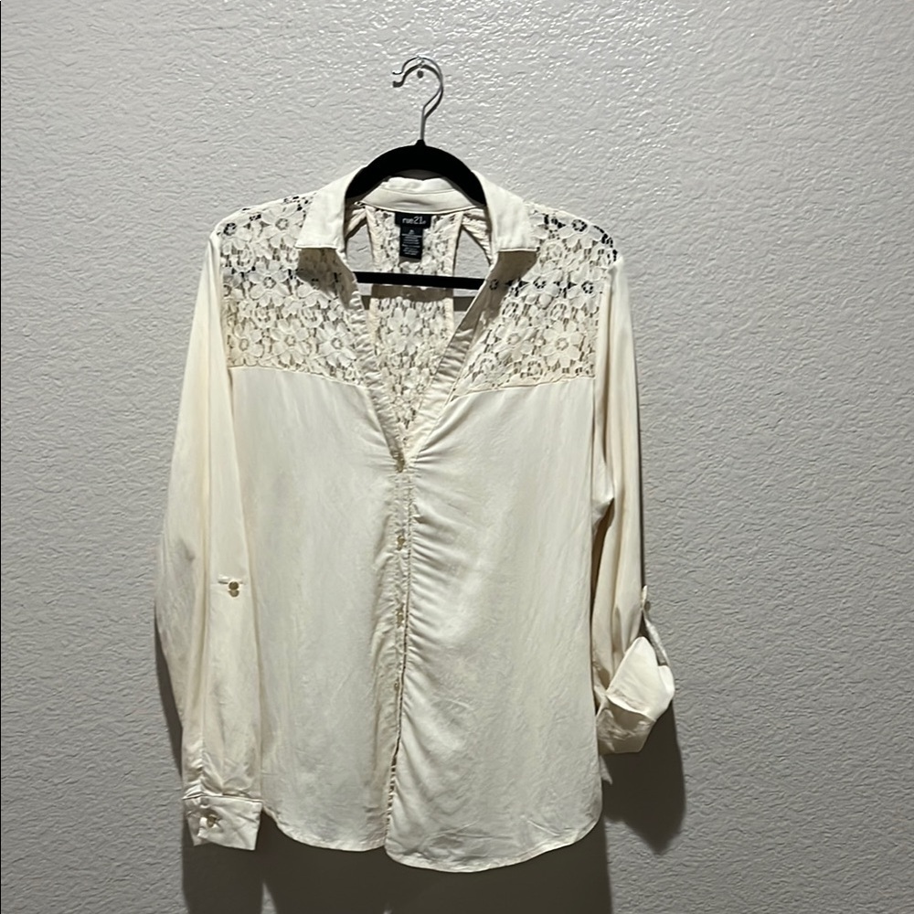 rue21 Women's Cream Button Down Blouse Lace Notched Collar V neck Sz XL vacay